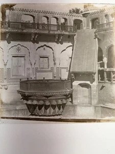 MAGIC LANTERN SLIDE c1900 ASIA VIEW of URN FOUNTAIN IN COURTYARD - Picture 1 of 2