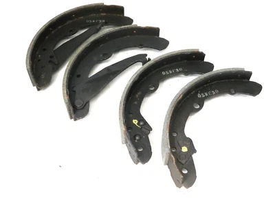 后刹车鞋套装适用于大众 Dasher 1982 - 1984 Quantum 1978 - 1981 081 - 1893 — 第 1/3 张图片