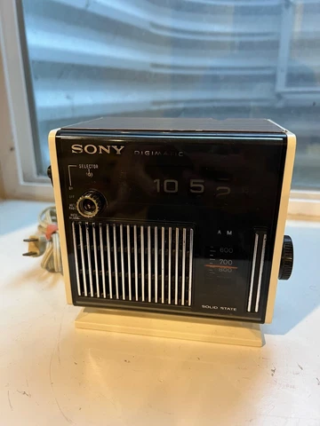 Vintage Sony Digimatic TR-C340 Flip Alarm Clock AM Radio Cube WORKS *Read* Cover