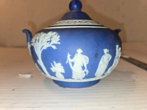 Vintage Wedgwood Jasperware Dark Cobalt Blue Sugar Bowl - Picture 1 of 6