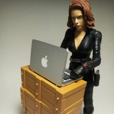 Dollhouse Miniature 1:6or1:12 Scale Metal Laptop Computer Notebook Toy Accessory - Image 1 of 4