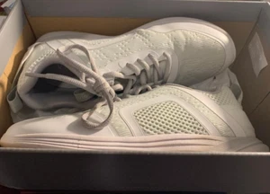 Vionic Sneakers Sz 6.5 White/Gray Jojo Ombre Comfort Lace Up Shoes USED IN BOX - Picture 1 of 1