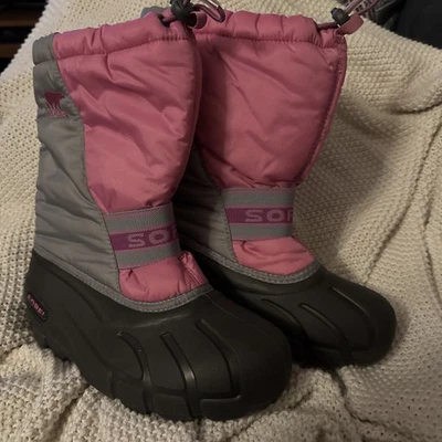 Sorel Cub Invierno Botas de Nieve Juveniles Talla 4 Impermeables Aisladas Rosa Gris Foto 1 de 4