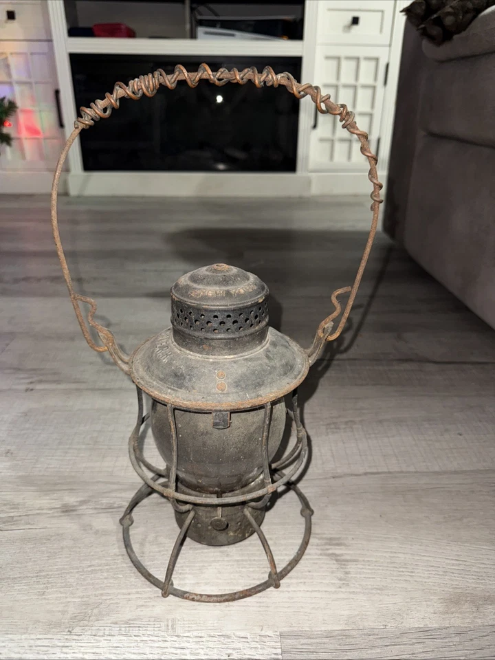 Erie Railroad Armspear Manufacturing Company Lantern - Image 1 of 3