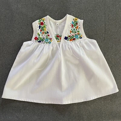 Top Campesino Mexicano Floral Bordado Niñas 6 Sin Mangas Pullover Corbata Frontal Foto 1 de 4