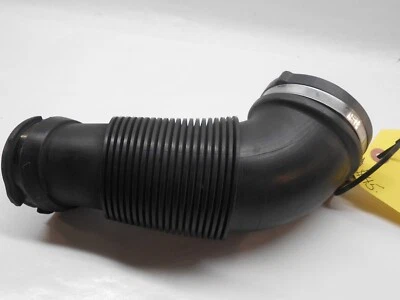 Audi A4, A5 Air Intake Pipe Hose OEM 06H129629J GB0532 - Image 1 of 4