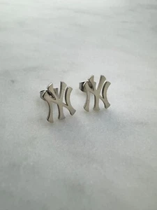 Pendientes New York Yankees - Pendientes de plata - Tachuelas - MLB - Pendientes de béisbol - Imagen 1 de 3