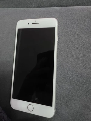 iPhone 8 Plus Weiß 64gb - Bild 1 von 4