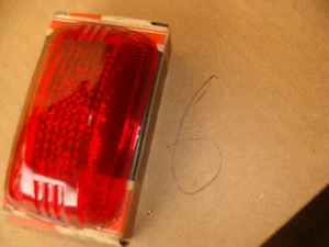 A pair of 1940 Plymouth GLASS tail light lenses. - Foto 1 di 2