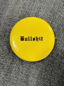 Pinback vintage Paul W Klipsch amarillo botón mierda años 80 1 1/2" - Imagen 1 de 5