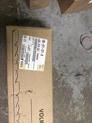 VOLKSWAGEN EOS Front Left Sliding Door Roof Guide Rail 1Q0871371B - Image 1 of 2