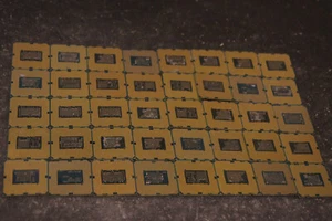 LOT OF 40 CPUS HIGH YIELD SCRAP pinless INTEL CPU gold precious metal recovery - Picture 1 of 1