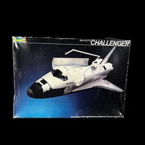 New In Box 1:72 Revell Space Shuttle Challenger Model Kit #4734 vtg 1982 NASA - Picture 1 of 17