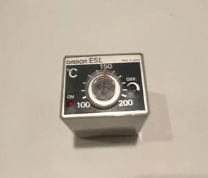 Omron E5L-A  Temperature Controller - Picture 1 of 2