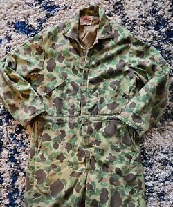 Made in USA Distressed Walls Coveralls CAMOUFLAGE hunting frogskin VTG Large