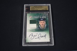 Brett Hull 2007-08 ITG Ultimate Memorabilia Ultimate Jersey & Autograph /30