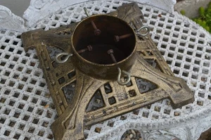 Large Cast Iron Christmas Tree Stand - Picture 1 of 10