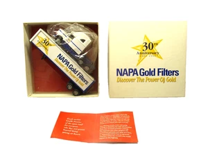 Remolque de colección Winross - Napa Gold Filters 1996 semi camión cabina juguetes de metal aceite - Imagen 1 de 6