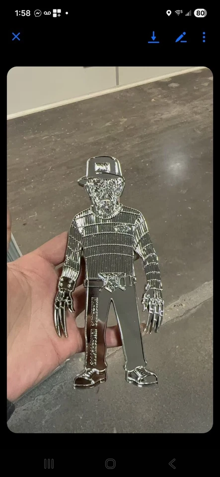 Freddie Krueger 7 英寸 Cooperstown Umpire 徽章数量限,编号为 10 — 第 1/1 张图片