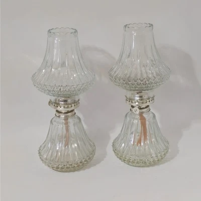 Lámpara de aceite vintage Lamplight Farms Burdeos 13" mecha de corte de diamante transparente incluida (2) Foto 1 de 4