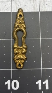 Vintage viktorianische Schlüssellochabdeckung Rosette Bergung Ersatzteile Messing - Bild 1 von 3