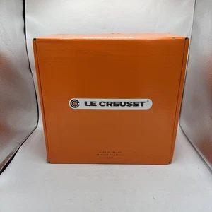 Le Creuset Signature Emailliertes Gusseisen Oval Dutch Oven Austern Feuerstein Grau 8 Quart - Bild 1 von 9
