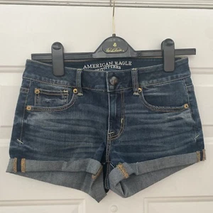 American Eagle AEO Women's Shortie Super Stretch Distressed Denim Shorts -Size 4 - Picture 1 of 3