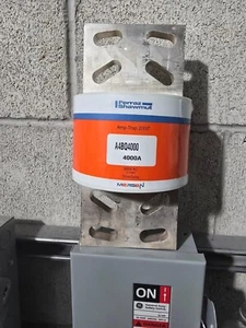 Fusible de retardo de tiempo Mersen A4BQ4000 Clase L | 4000 A, 600 - Nuevo en CAJA - Imagen 1 de 3