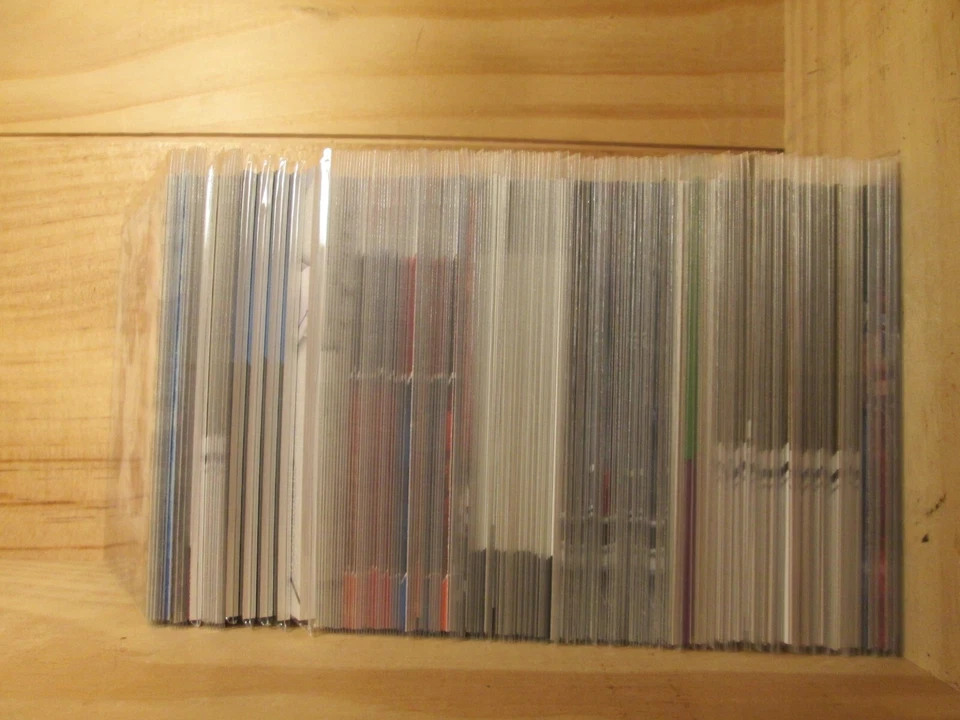 2017 Topps Insert & Parallel Singles $0.99-$8.00 2/2 - Image 1 of 1