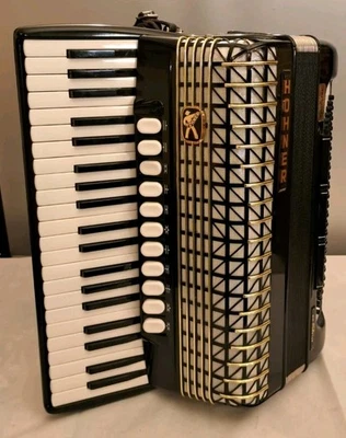 HOHNER   ATLANTIC  IV N  AKKORDEON   120 Bässe  4  chörig  sofort spielbereit !! - Bild 1 von 4