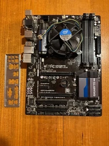 Gigabyte Motherboard (GA-H87-D3H) + CPU (Intel i5 4670) + RAM 8GB (G-Skill) - Picture 1 of 8