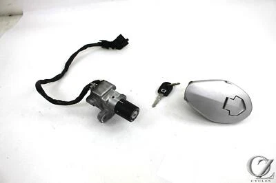 03-07 Juego de asientos con bloqueo de encendido Ducati 999S 999 S Foto 1 de 4