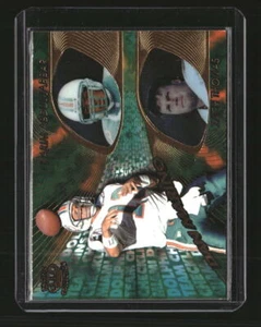 1997 Pacific Crown Collection #16 Marino /A-Jabbar / Zach Thomas Team Checklists - Picture 1 of 2