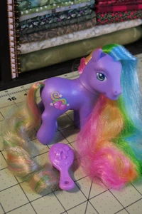 My Little Pony G3 2005 Butterfly Island Super Long Hair Rainbowberry Stunning! - Picture 1 of 15