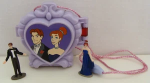 Medallón Galoob Toys Anastasia Paris Memories 1997 juego con Dimitri y Anastasia - Imagen 1 de 18
