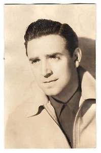 ROBERT PAIGE actor ~ Vintage Photo Postcard ~ FREE SHIPPING - Picture 1 of 2