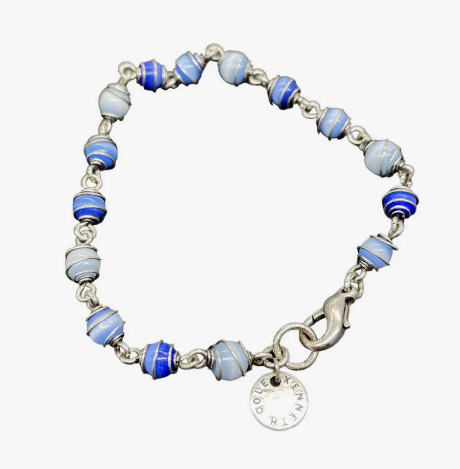 Brazalete Kenneth Cole azul óptico/ojo de gato envuelto en cuentas tono plata Foto 1 de 4