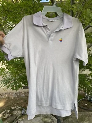 Camisa polo vintage con logotipo de arco iris de Apple Foto 1 de 4