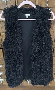 Love on a Hanger Black Shag Vest New Boho Fun Classic Size Medium - Picture 1 of 7