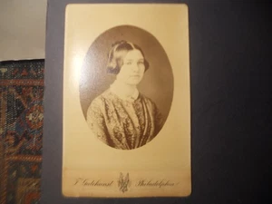 CDV Bien Vestida MUJER JOVEN F Gutekunst Phila Foto CAROLINE BORDEN Genealogía - Imagen 1 de 3