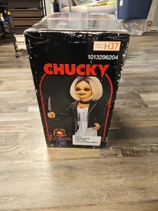 NUOVA IN MANO 2025 Home Depot 3,5 piedi BAMBOLA TIFFANY ANIMATA Halloween Chucky Movies - Foto 1 di 5