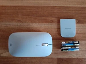 Appple Maus Bluetooth in Grau, gebraucht, sehr guter Zustand - Bild 1 von 2