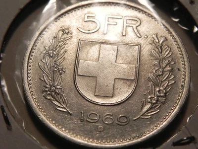 1969-B SWITZERLAND 5 FRANC SILVER COIN KM 40 UNC - Image 1 of 2