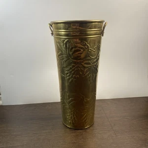 Hosley French Bucket Blumenvase Griffe geprägt Floral Botanicals massiv Messing - Bild 1 von 6
