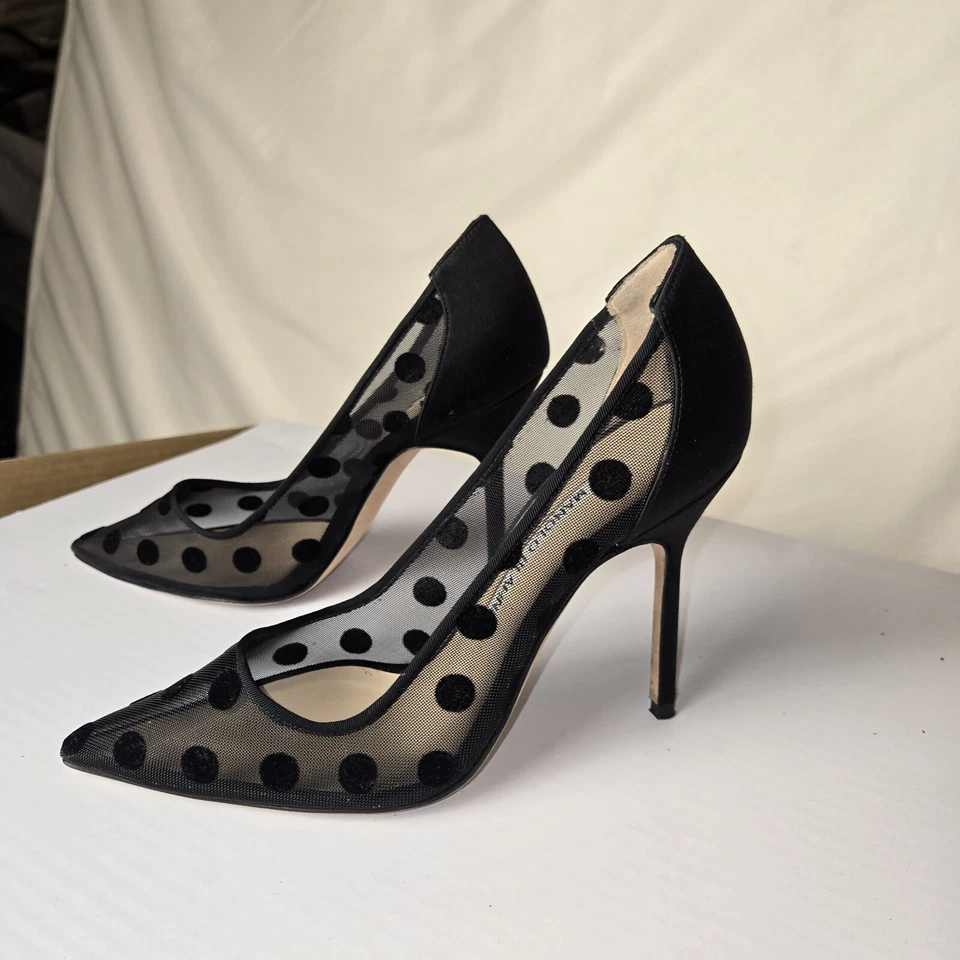Zapatos de salón Manolo Blahnik BBLA 105 satinado lunares malla flocada Foto 1 de 4