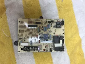 Placa de control de circuito de horno Carrier Bryant CEPL130438-01 envío gratuito - Imagen 1 de 2