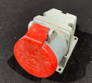 MK 16A 3 Phase Socket 5 Pin - IP44 Generator Socket 415v Electrical Distro - Picture 1 of 7