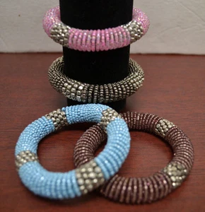 4 PCS COLORFUL BEADED STRETCH BRACELET T-1154A - Picture 1 of 1