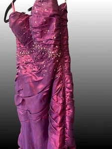 Jump Apparel Prom Dress Size 1/2 Purple/Plum Sequin Beaded Ruched Gown - Picture 1 of 7