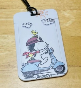 Snoopy / Peanuts Koffer Gepäck Adress-Anhänger Snoopy auf Vespa **neu** - Bild 1 von 6